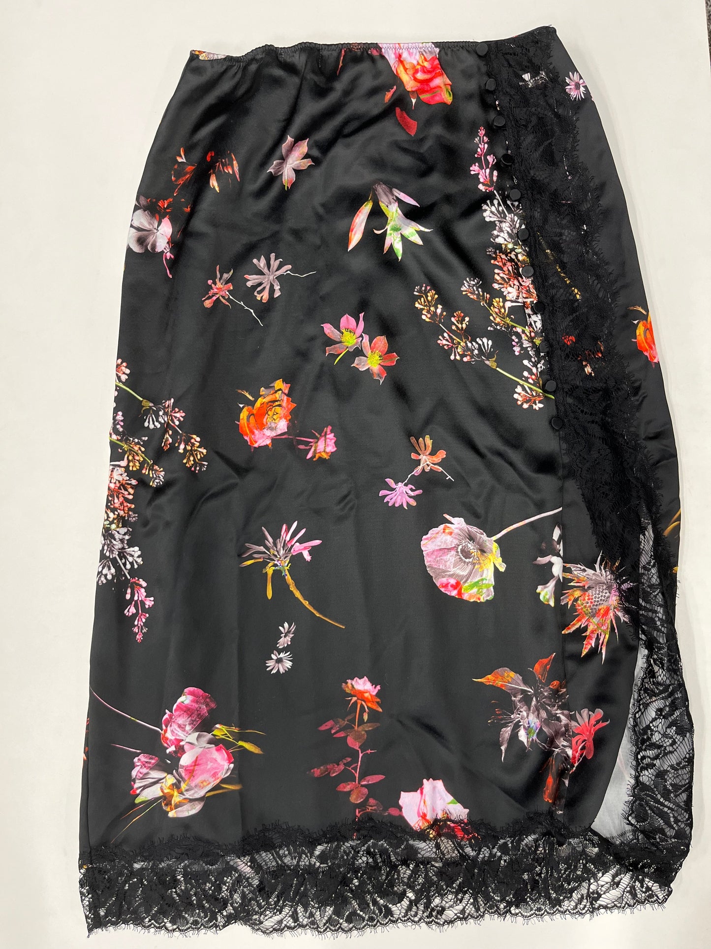 Skirt Midi By Victorias Secret NWT Size: L