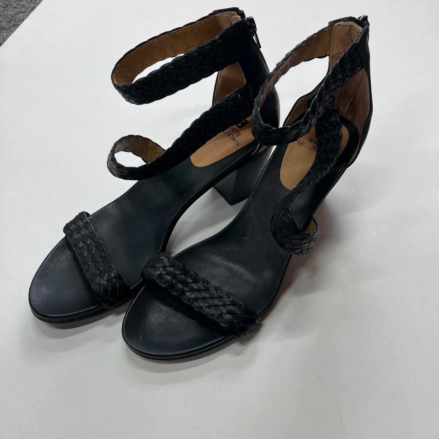 Shoes Heels Block By White Mountain Size: 10