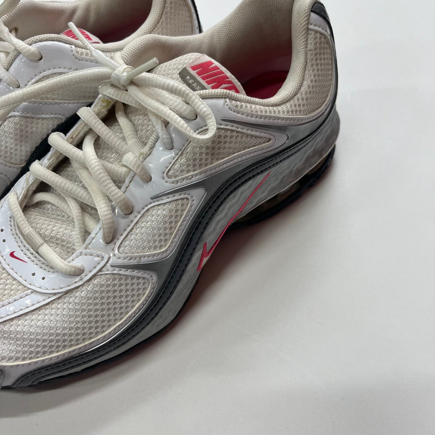 Shoes Athletic By Nike Size: 8.5