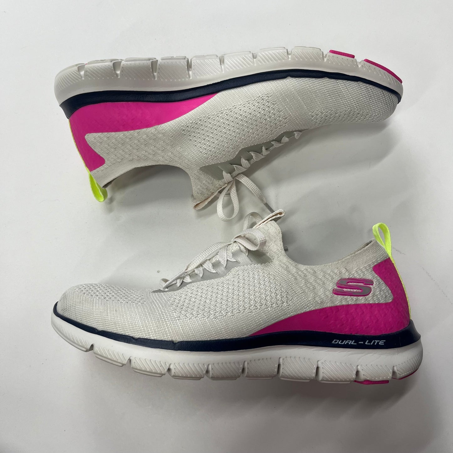 Shoes Athletic By Skechers Size: 11