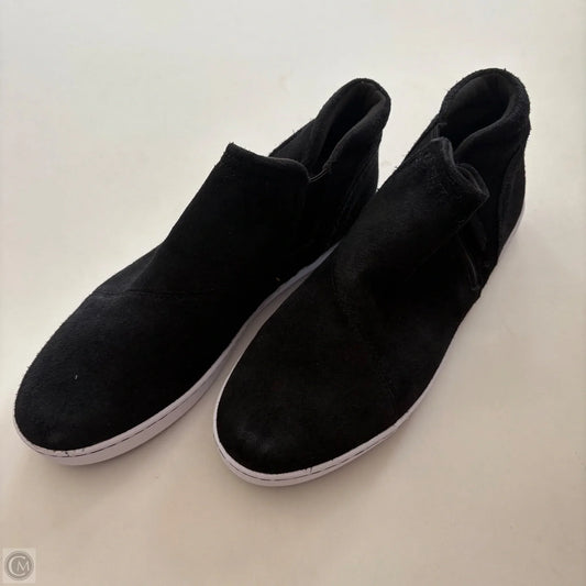 Boots Ankle Flats By Clarks In Black, Size: 11