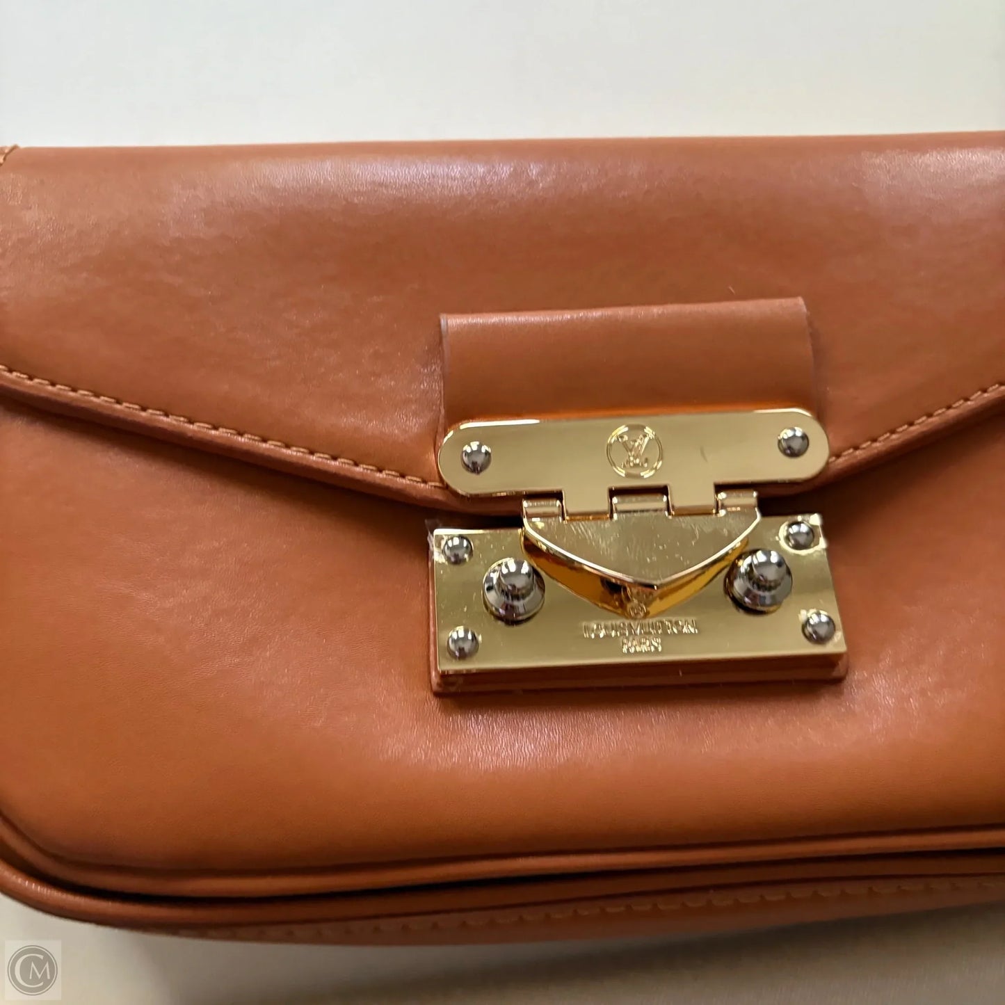 Handbag Luxury Designer By Louis Vuitton, Size: Medium