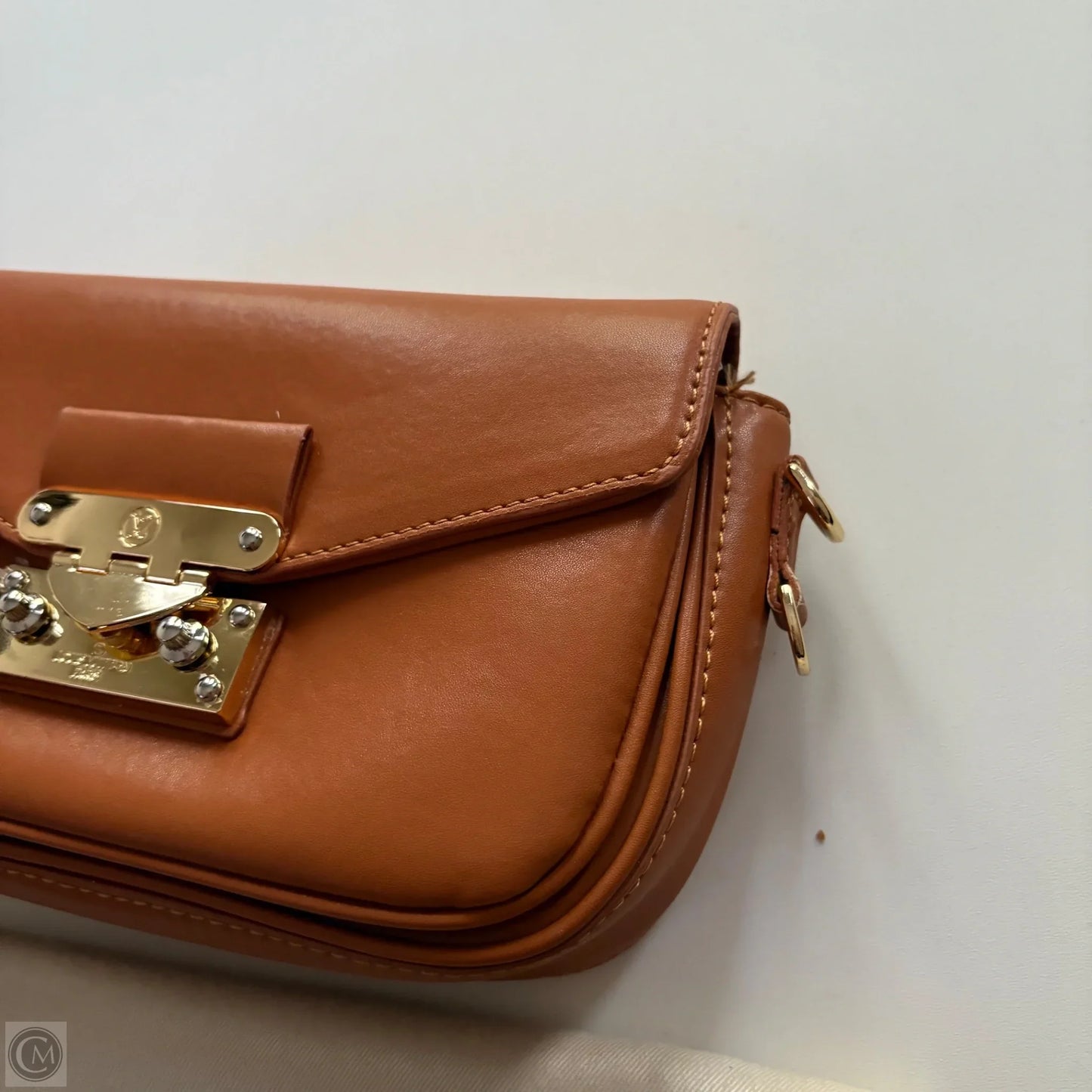 Handbag Luxury Designer By Louis Vuitton, Size: Medium
