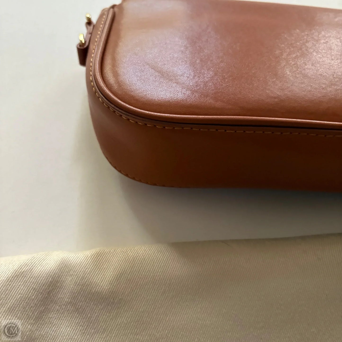 Handbag Luxury Designer By Louis Vuitton, Size: Medium