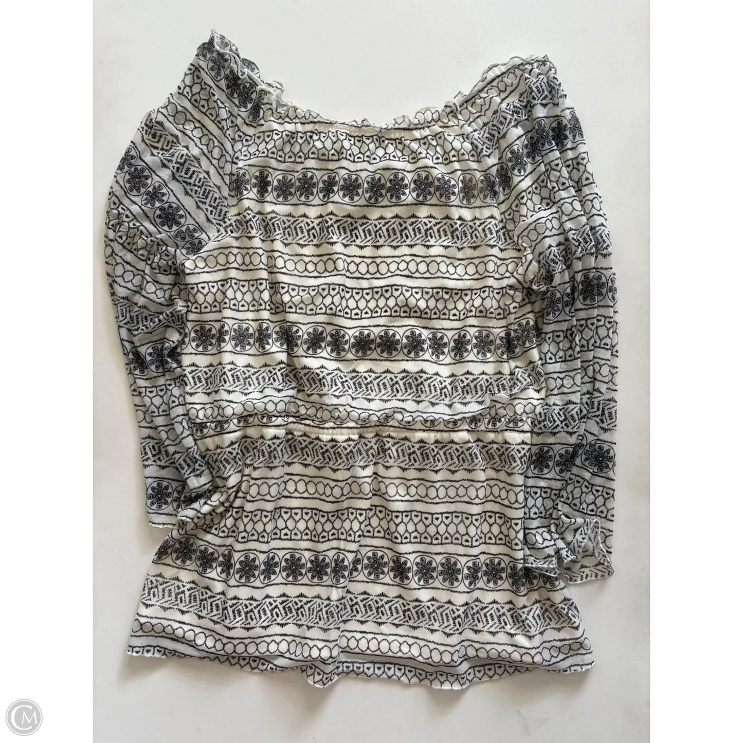 Top Long Sleeve By Cato In White, Size: L