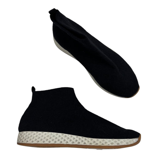 Shoes Sneakers By J Slides In Black, Size:9