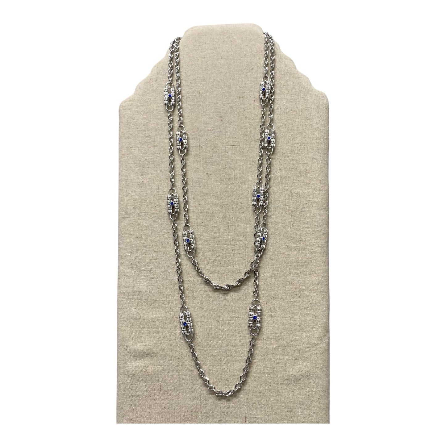 Necklace Layered In Silver