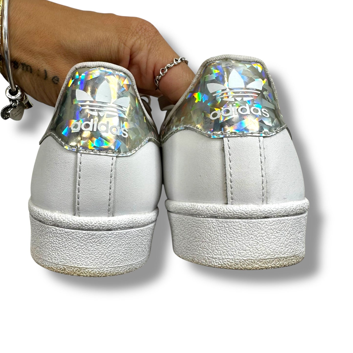 Shoes Sneakers By Adidas In White, Size: 5.5