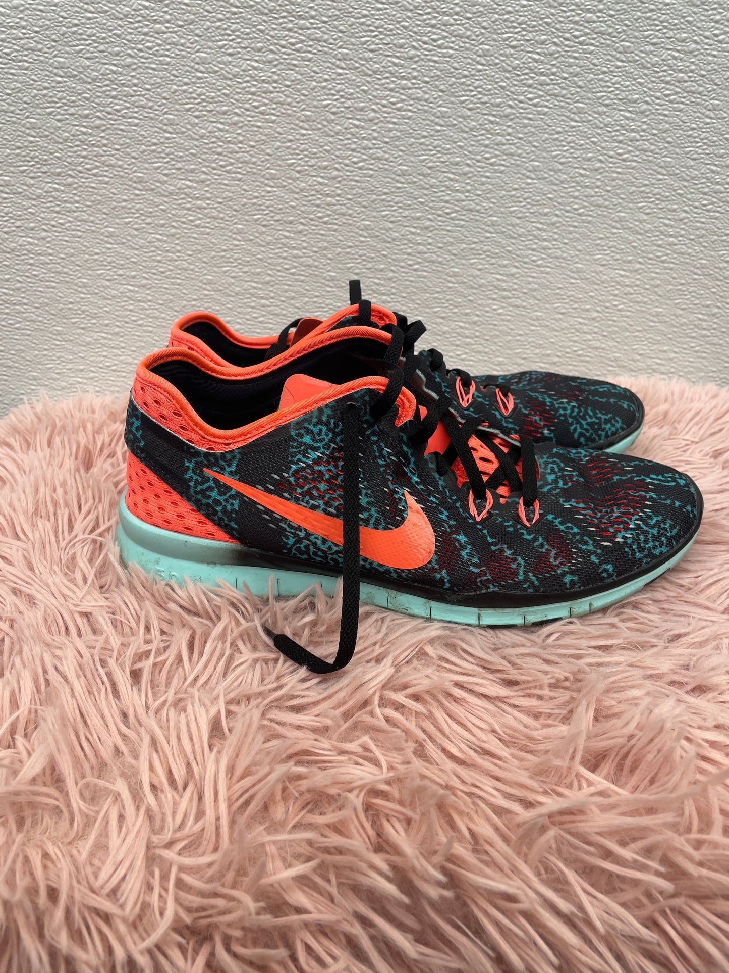 Shoes Athletic By Nike Apparel Size: 8.5