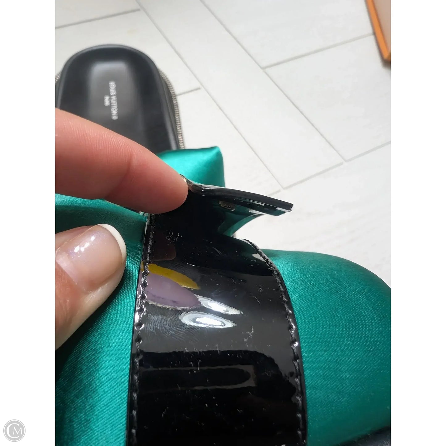 Sandals Luxury Designer By Louis Vuitton In Green, Size: 11
