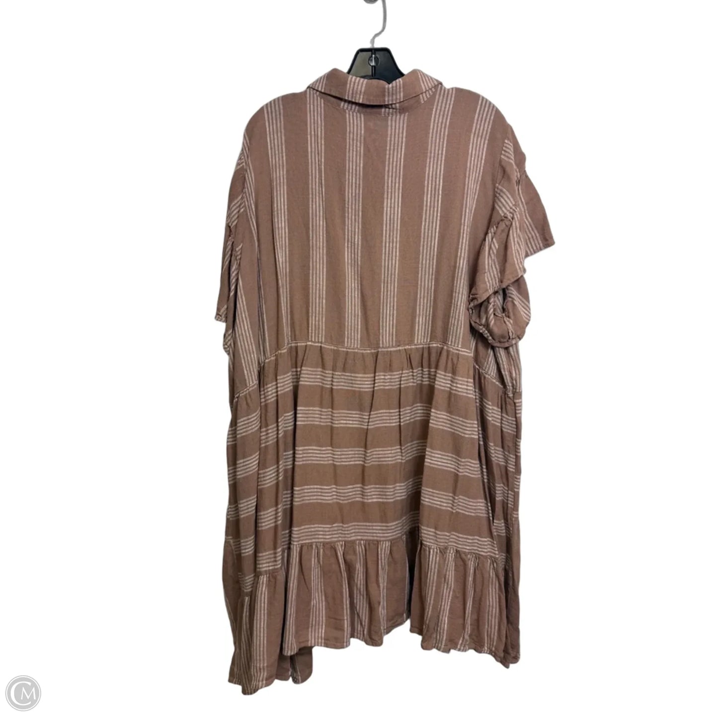 Dress Casual Short By Clothes Mentor In Tan, Size: S