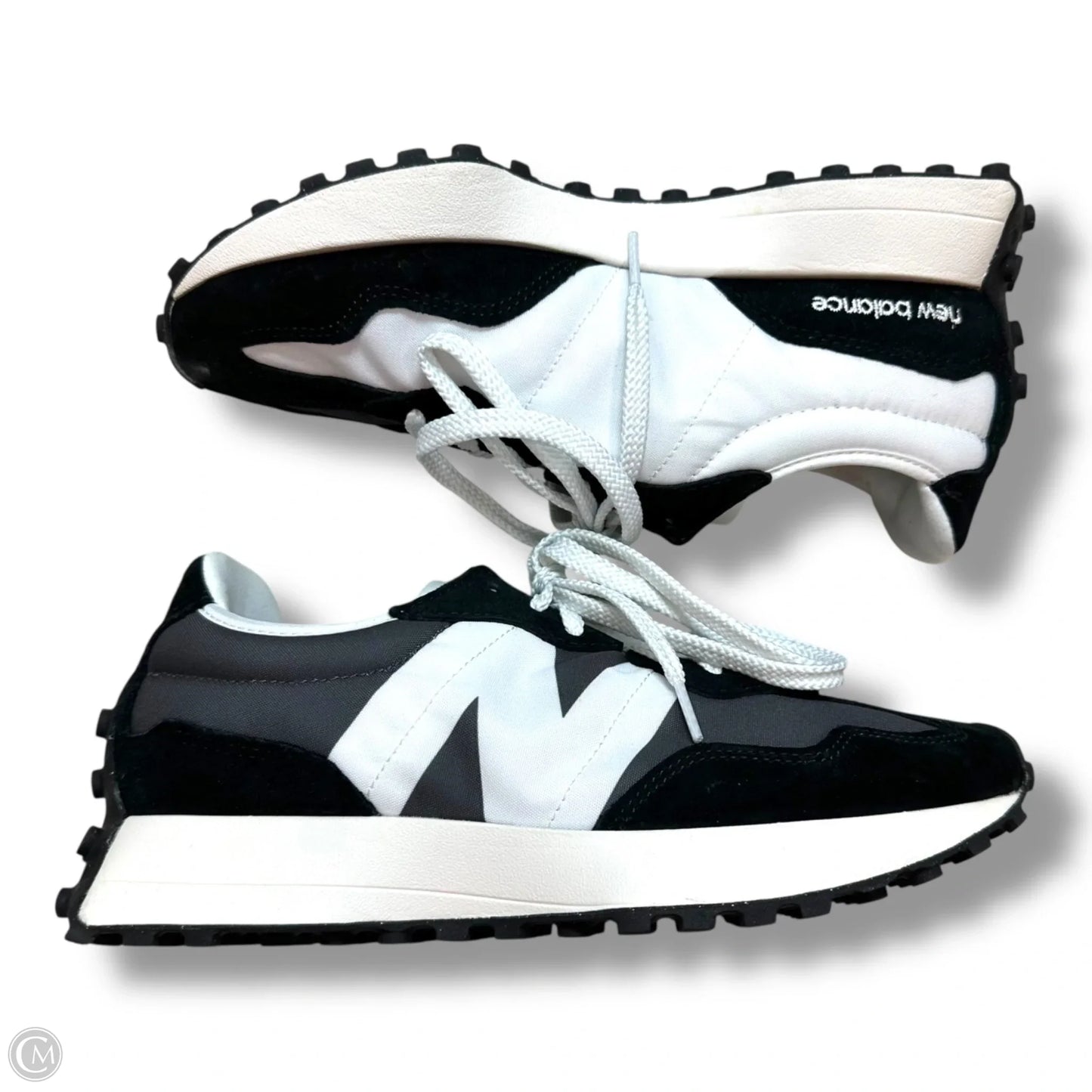 Shoes Sneakers By New Balance In Black & White, Size: 7.5