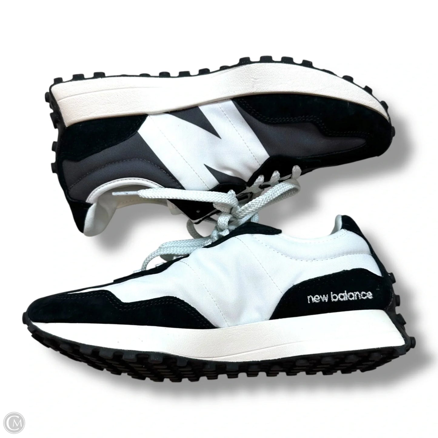 Shoes Sneakers By New Balance In Black & White, Size: 7.5