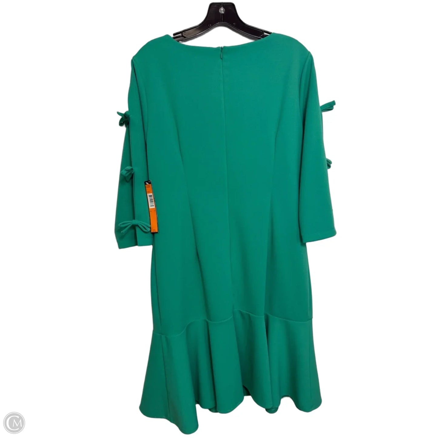 Dress Casual Short By Clothes Mentor In Green, Size: 12