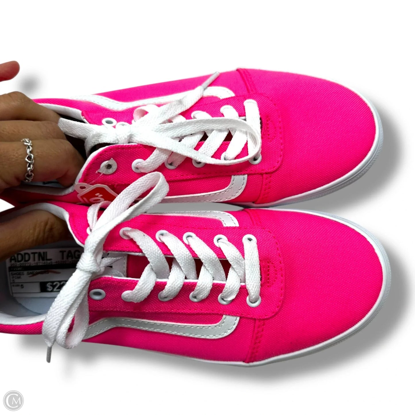 Shoes Sneakers By Vans In Pink, Size: 5