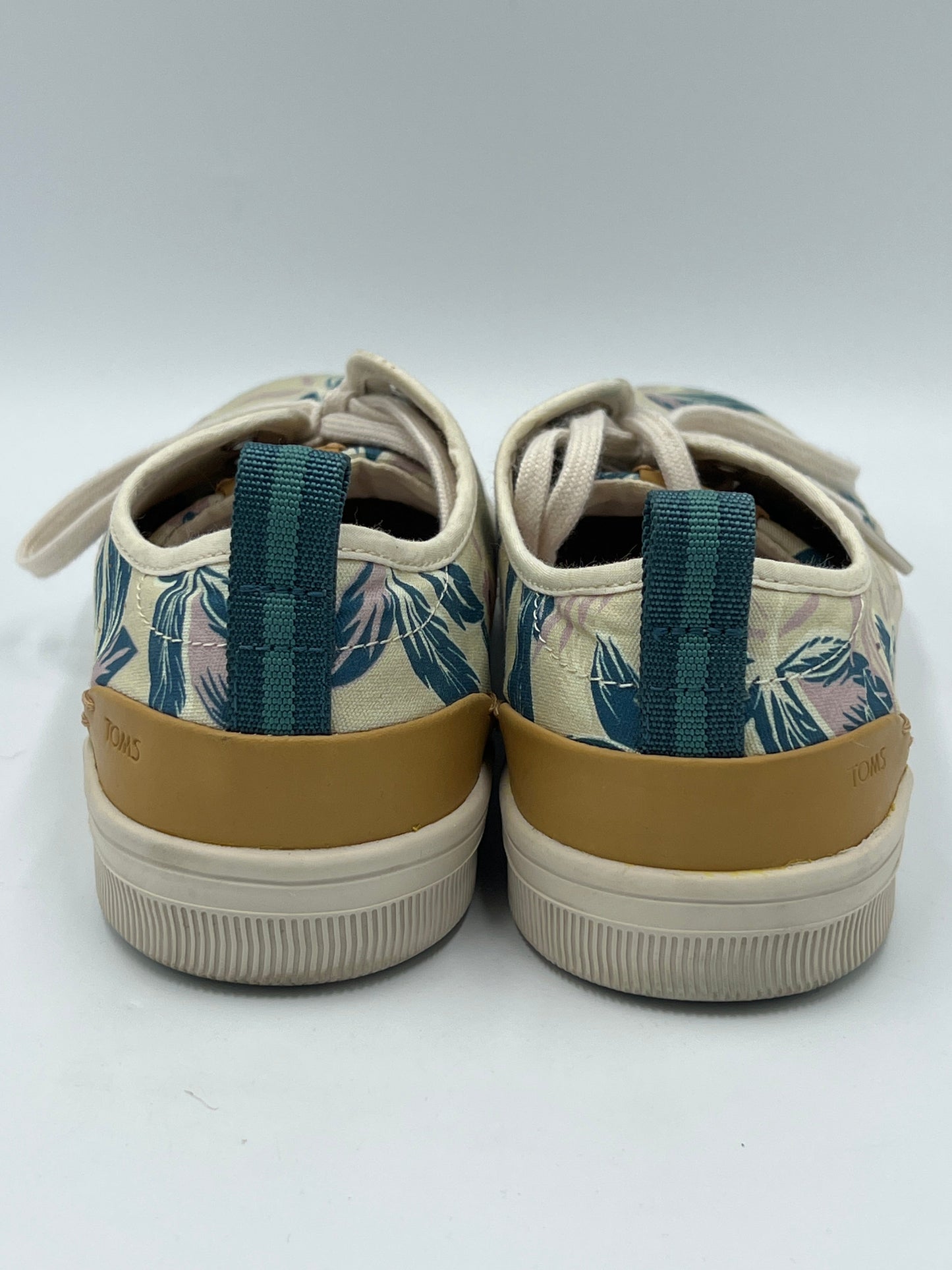 Shoes Athletic By Toms Size: 9.5