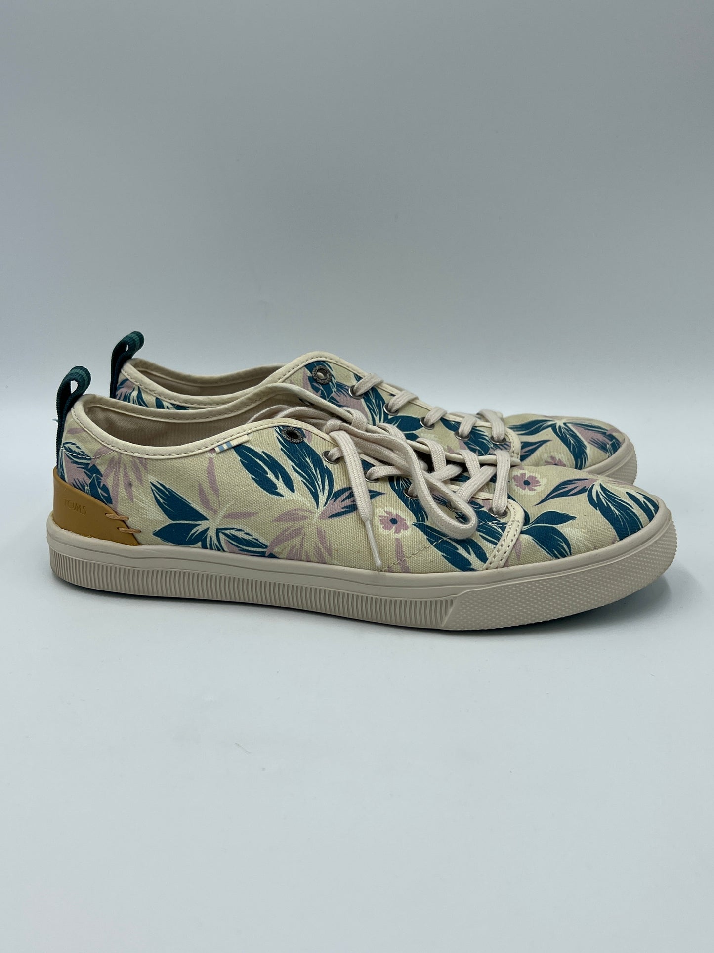 Shoes Athletic By Toms Size: 9.5