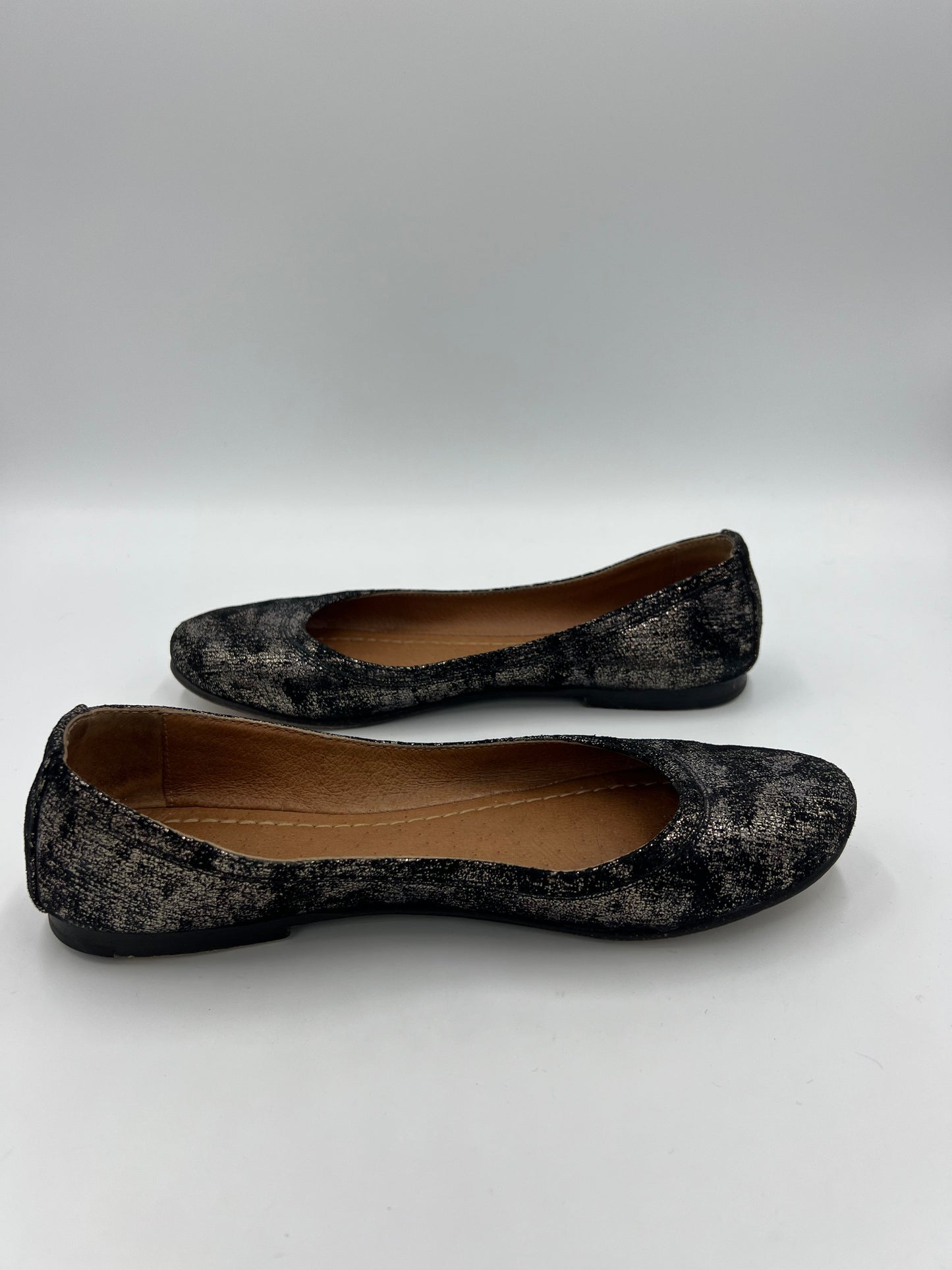 Shoes Designer By Frye Size: 9.5