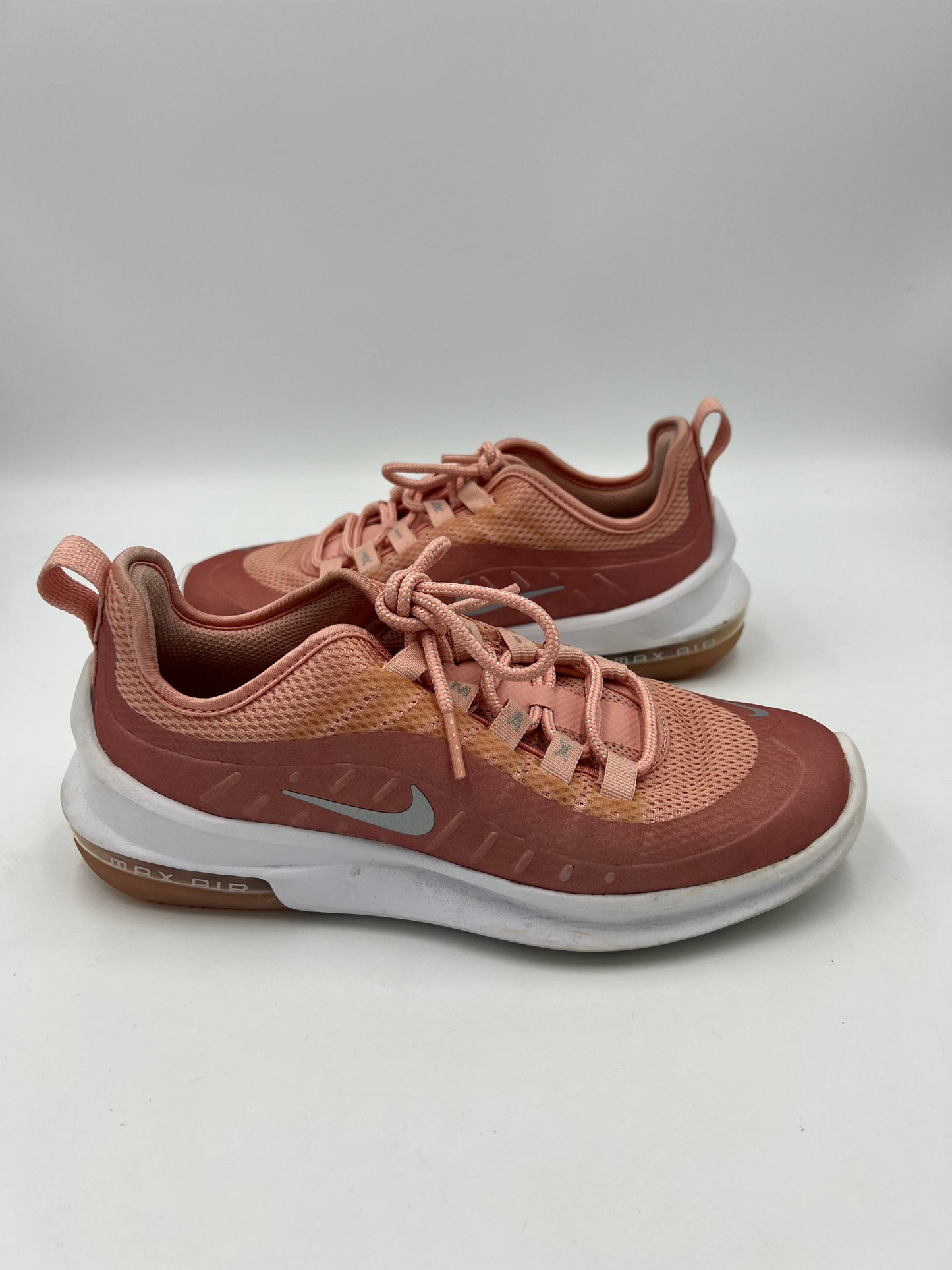 Shoes Athletic By Nike Size: 7