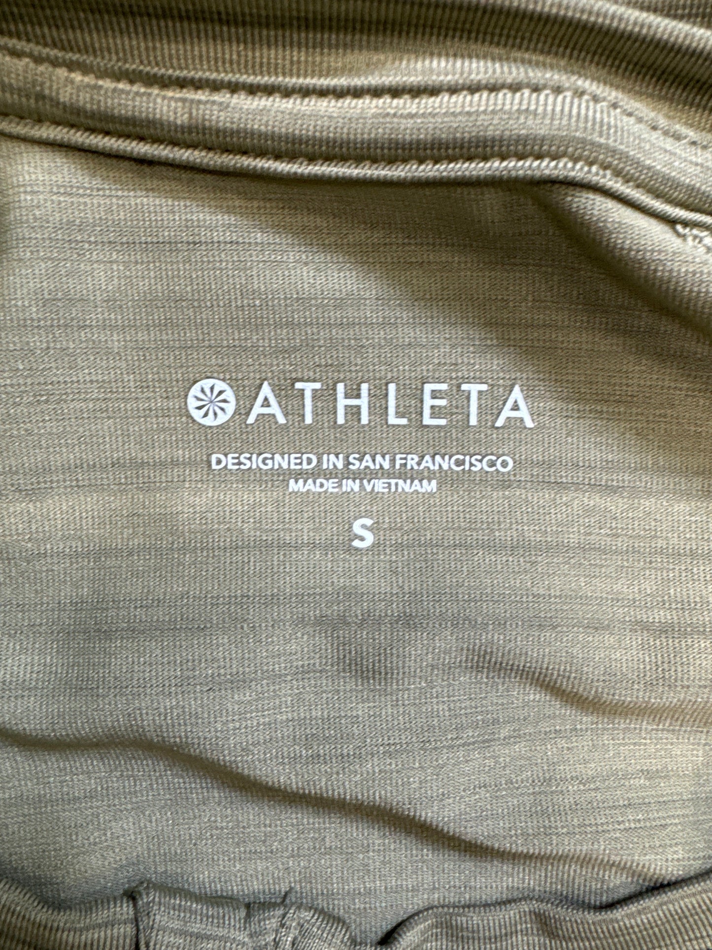 Athletic Top Short Sleeve By Athleta In Green, Size: S