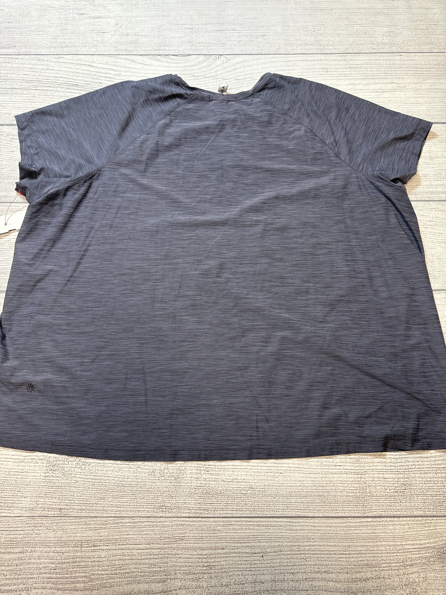 Athletic Top Short Sleeve By Athleta In Grey, Size: 3x