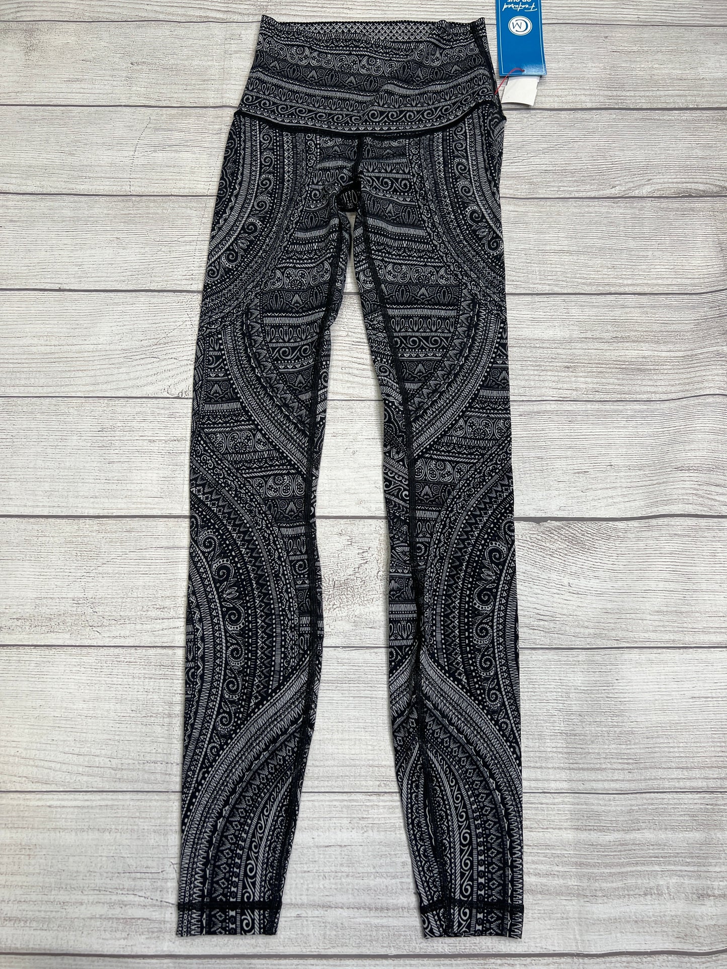 Athletic Leggings By Lululemon Size: 4