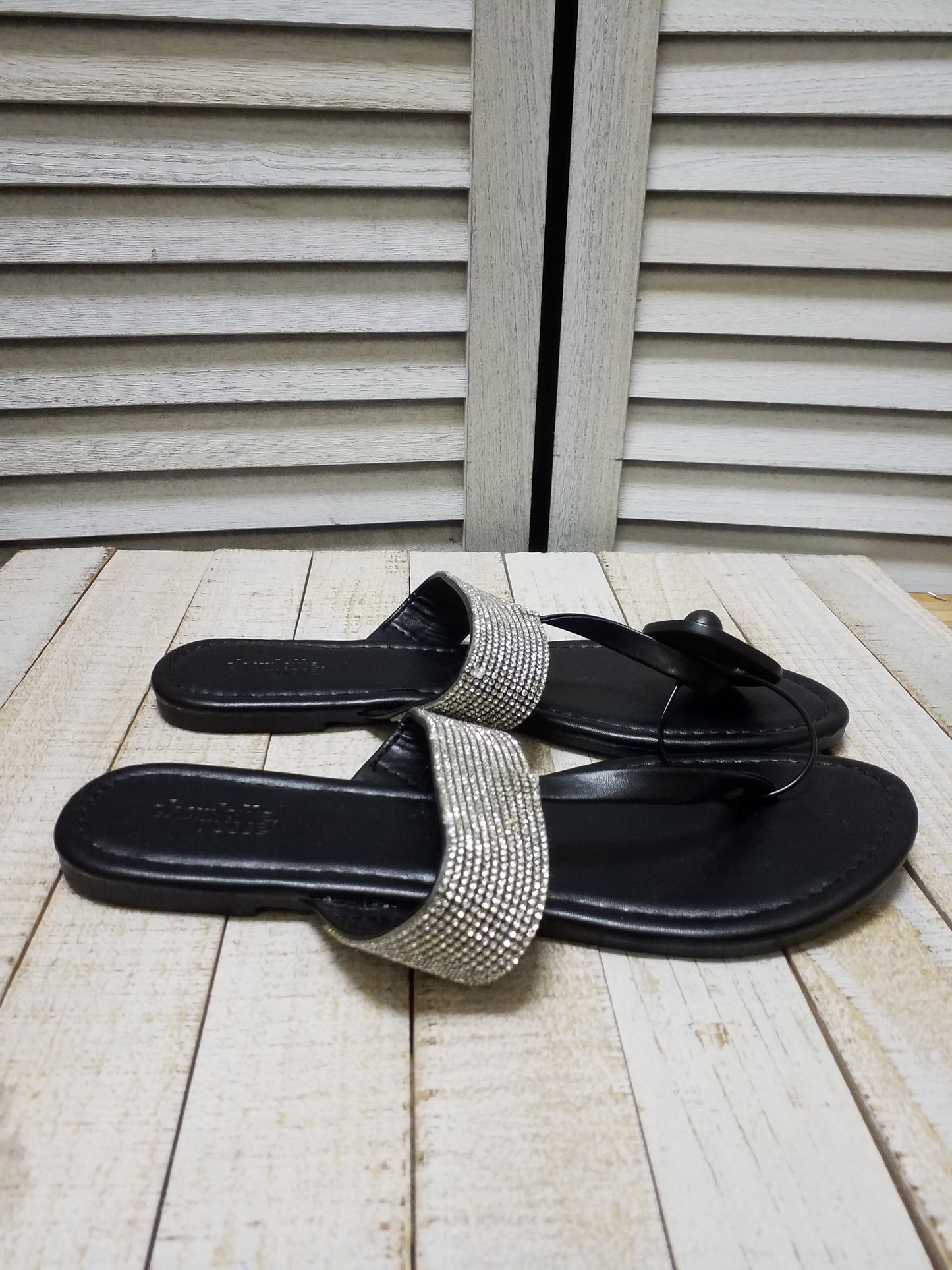 Sandals Flip Flops By Charlotte Russe Size: 8