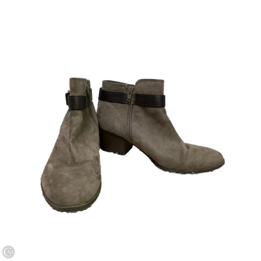 Boots Ankle Heels By Unisa In Brown, Size: 7.5