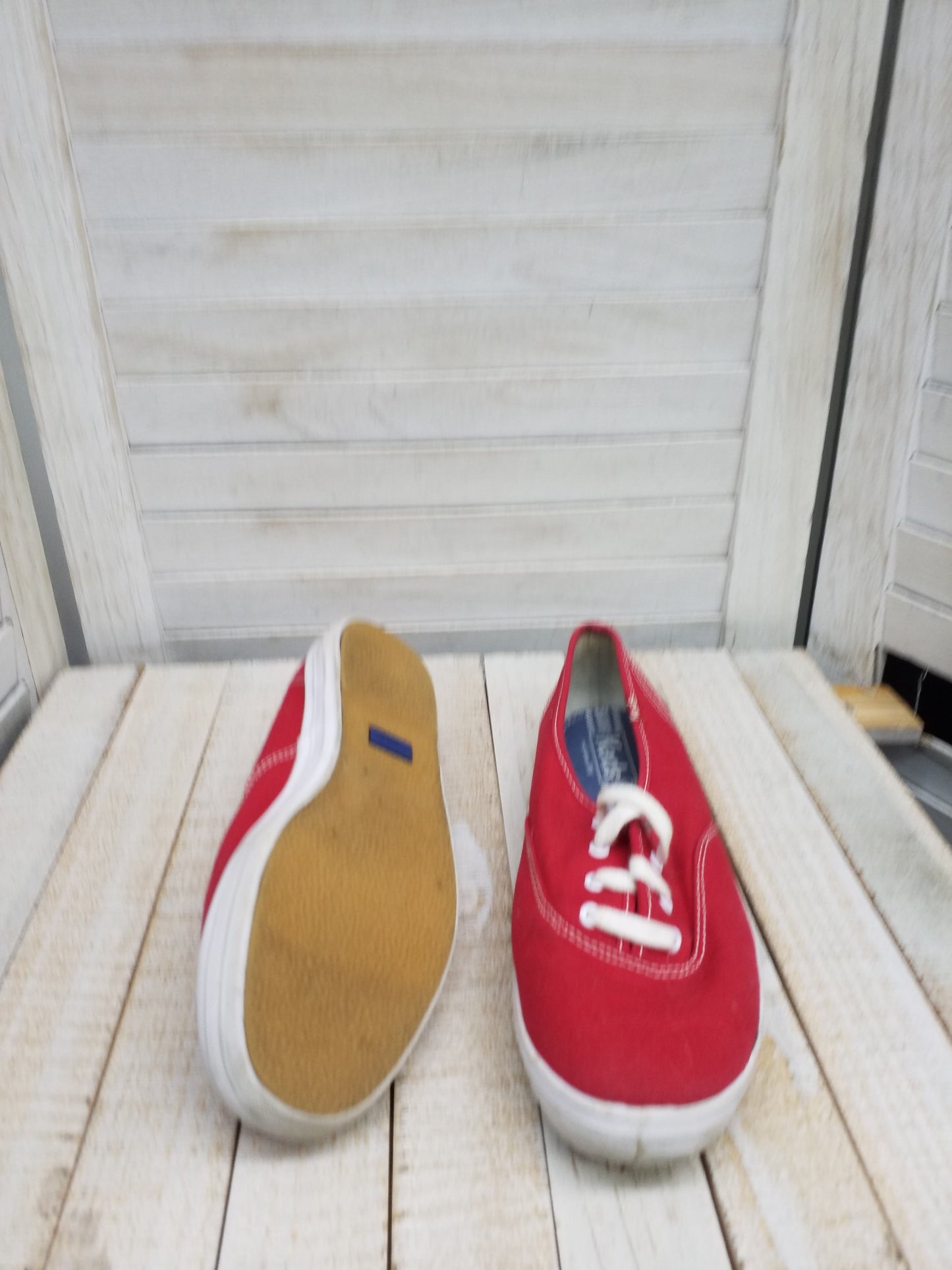 Shoes Sneakers By Keds Size: 9