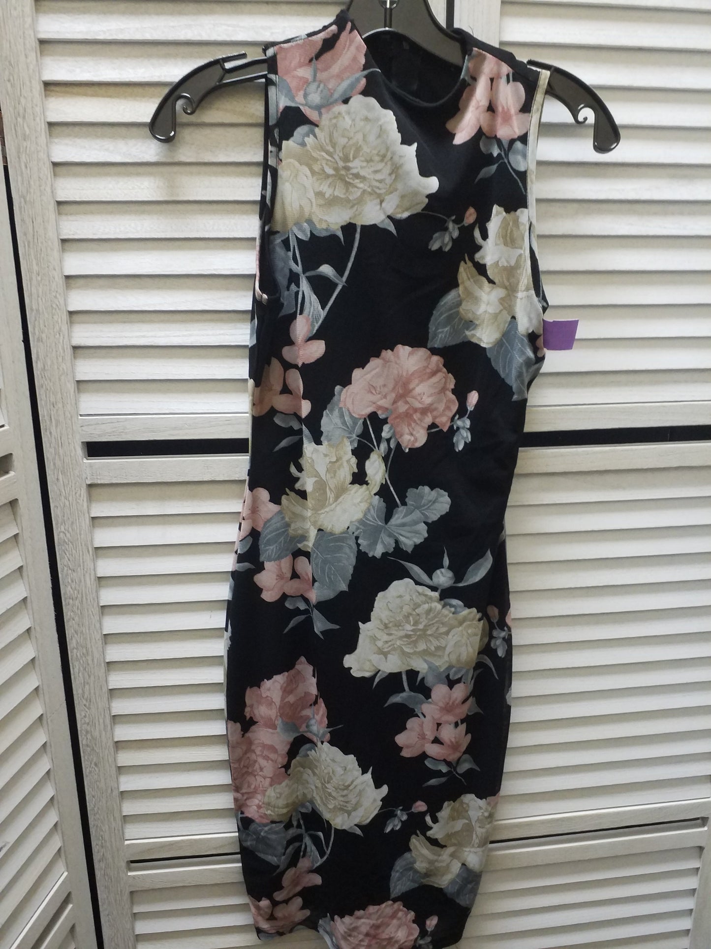 Dress Casual Midi By Charlotte Russe Size: M