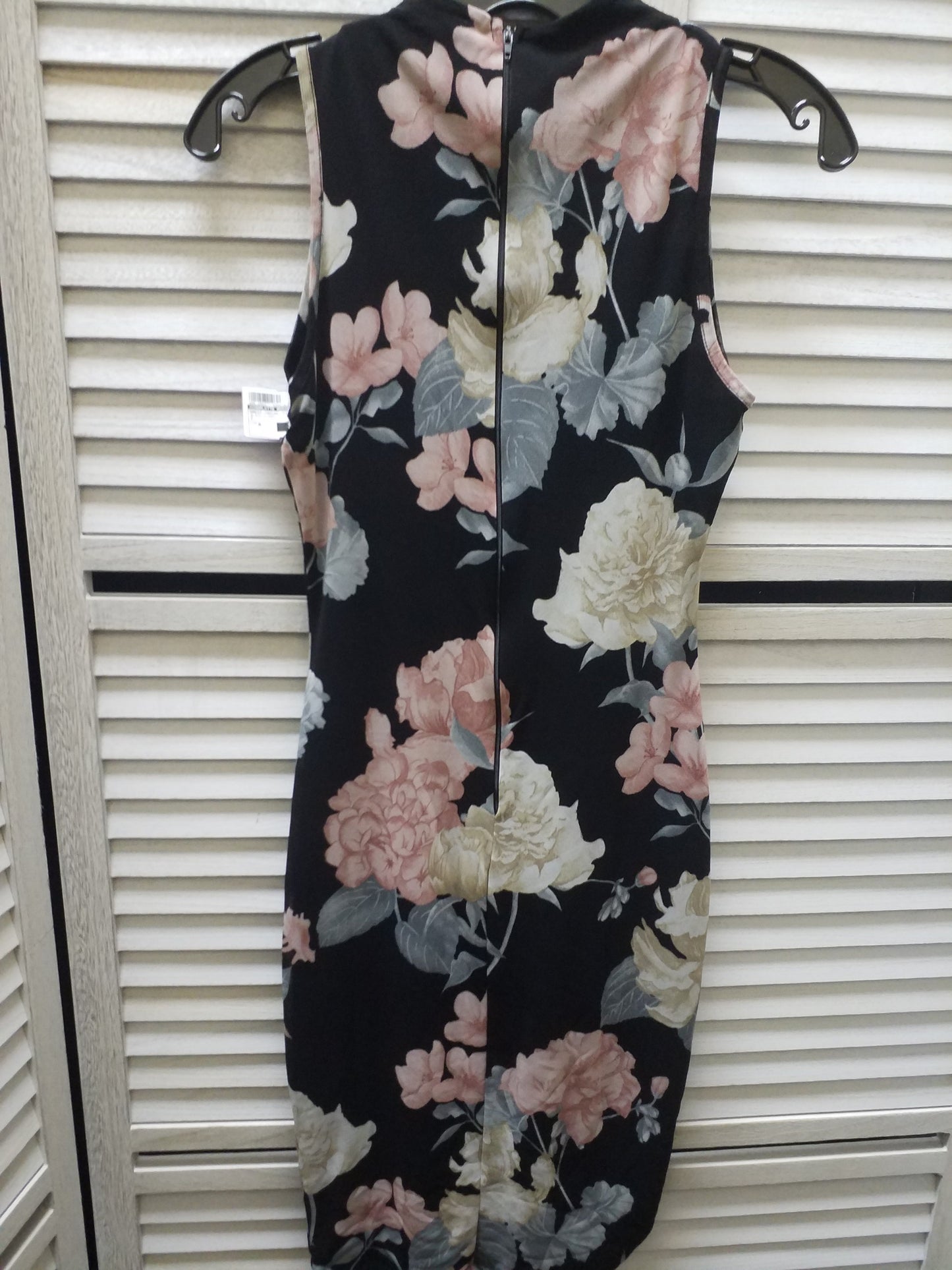 Dress Casual Midi By Charlotte Russe Size: M