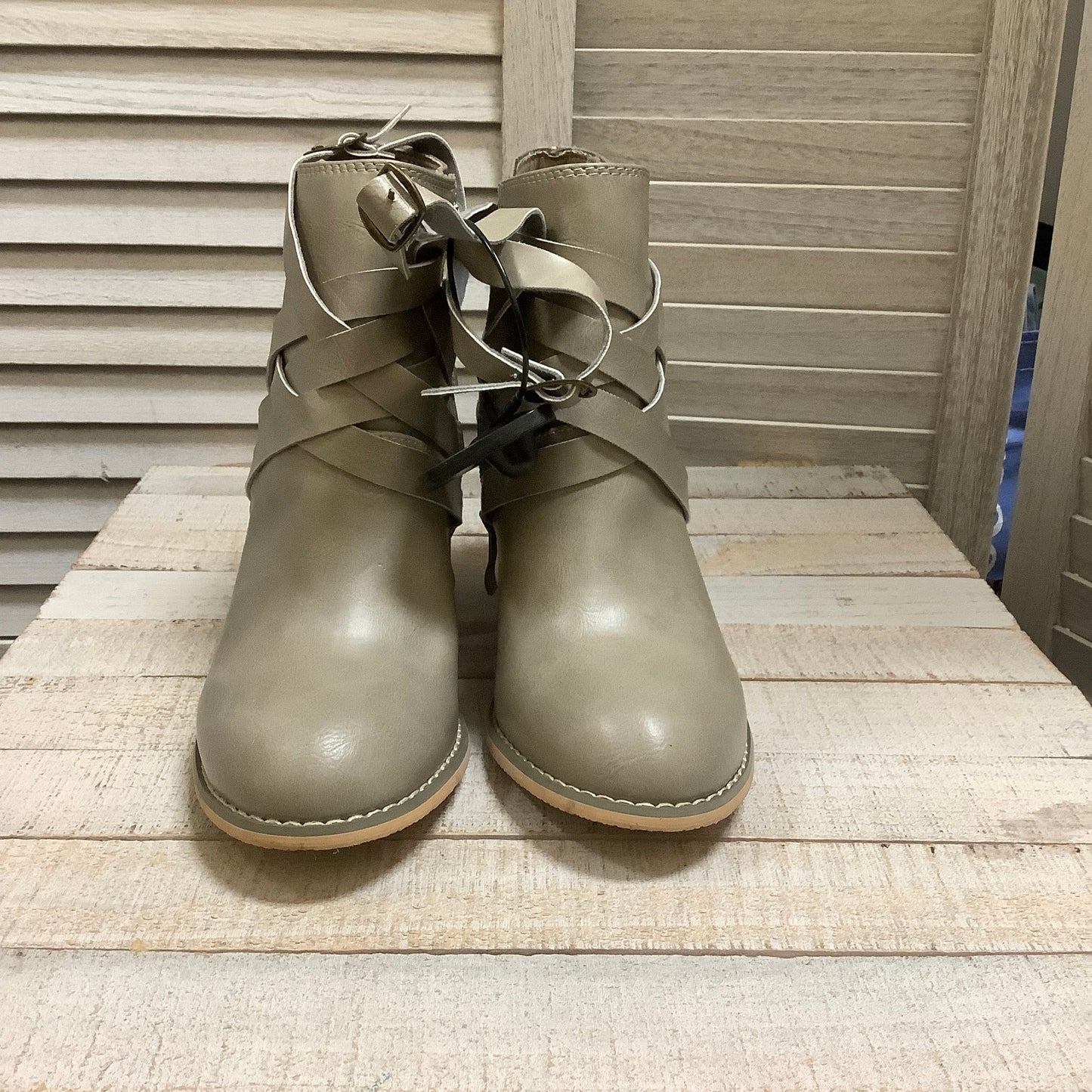 Boots Ankle Heels By Journee Size: 8.5