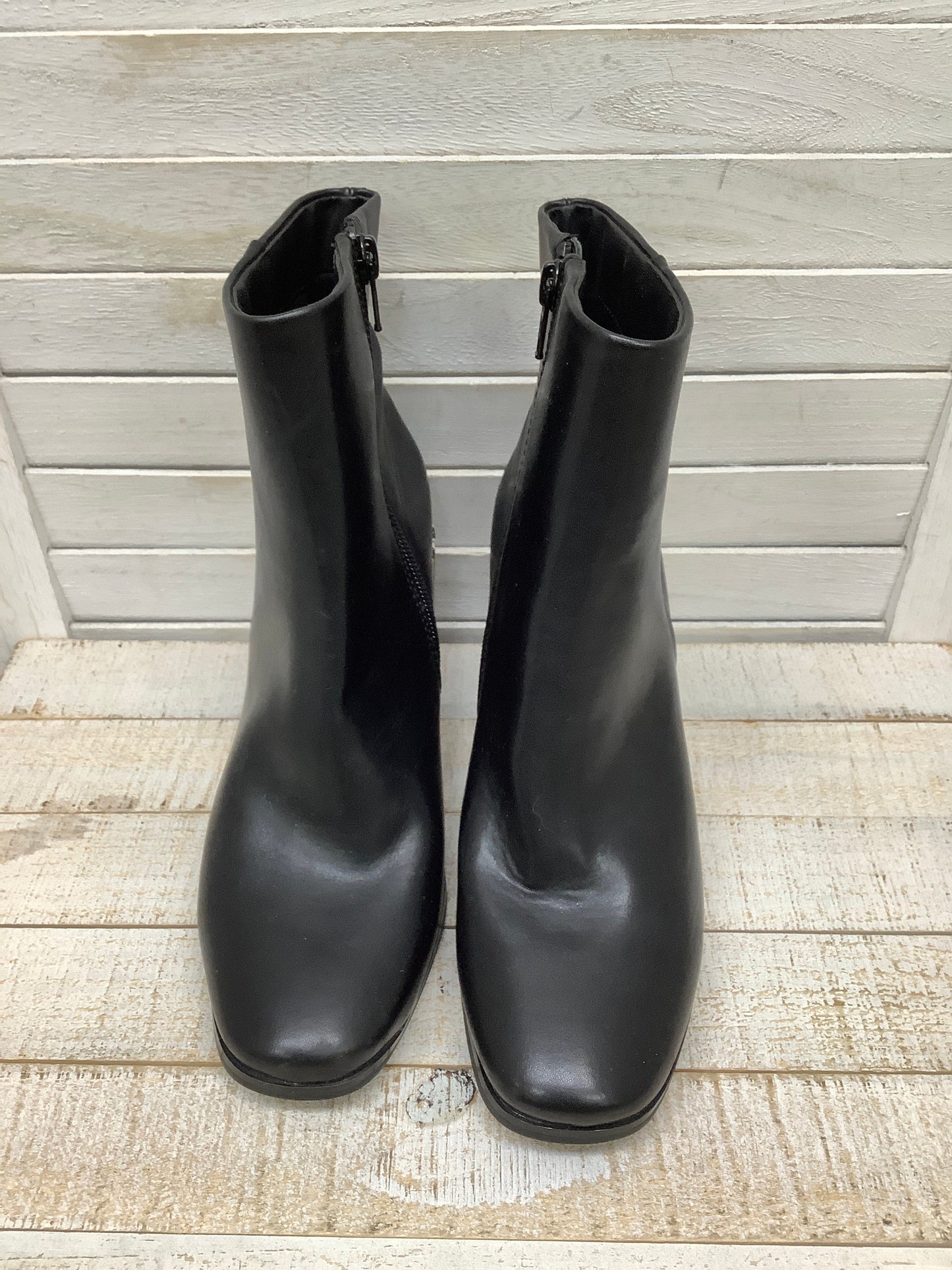 Boots Ankle Heels By Andrew Gellar Size: 6