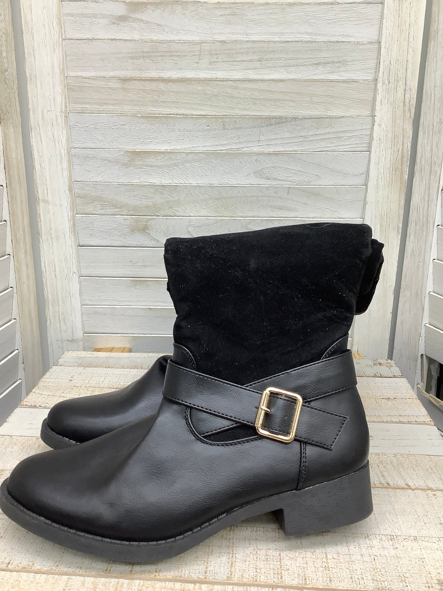 Boots Mid-calf Flats By Just Fab Size: 6.5