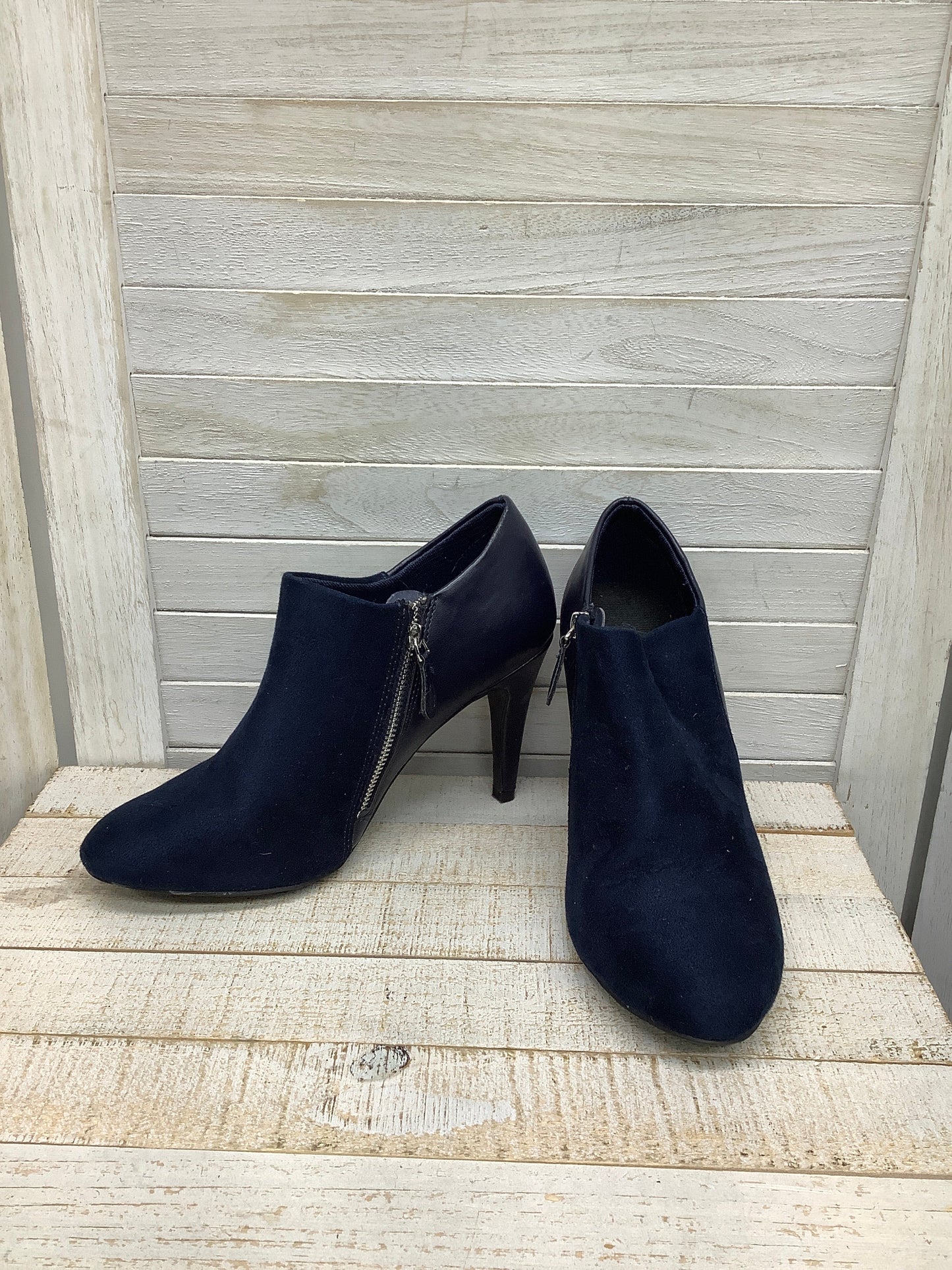 Boots Ankle Heels By Dexflex Size: 7.5
