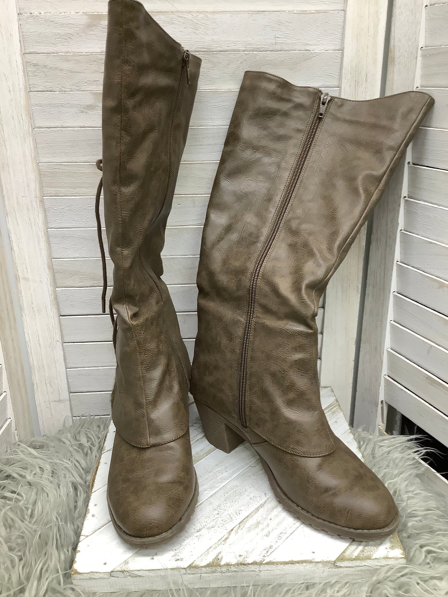 Boots Knee Heels By Clothes Mentor Size: 11