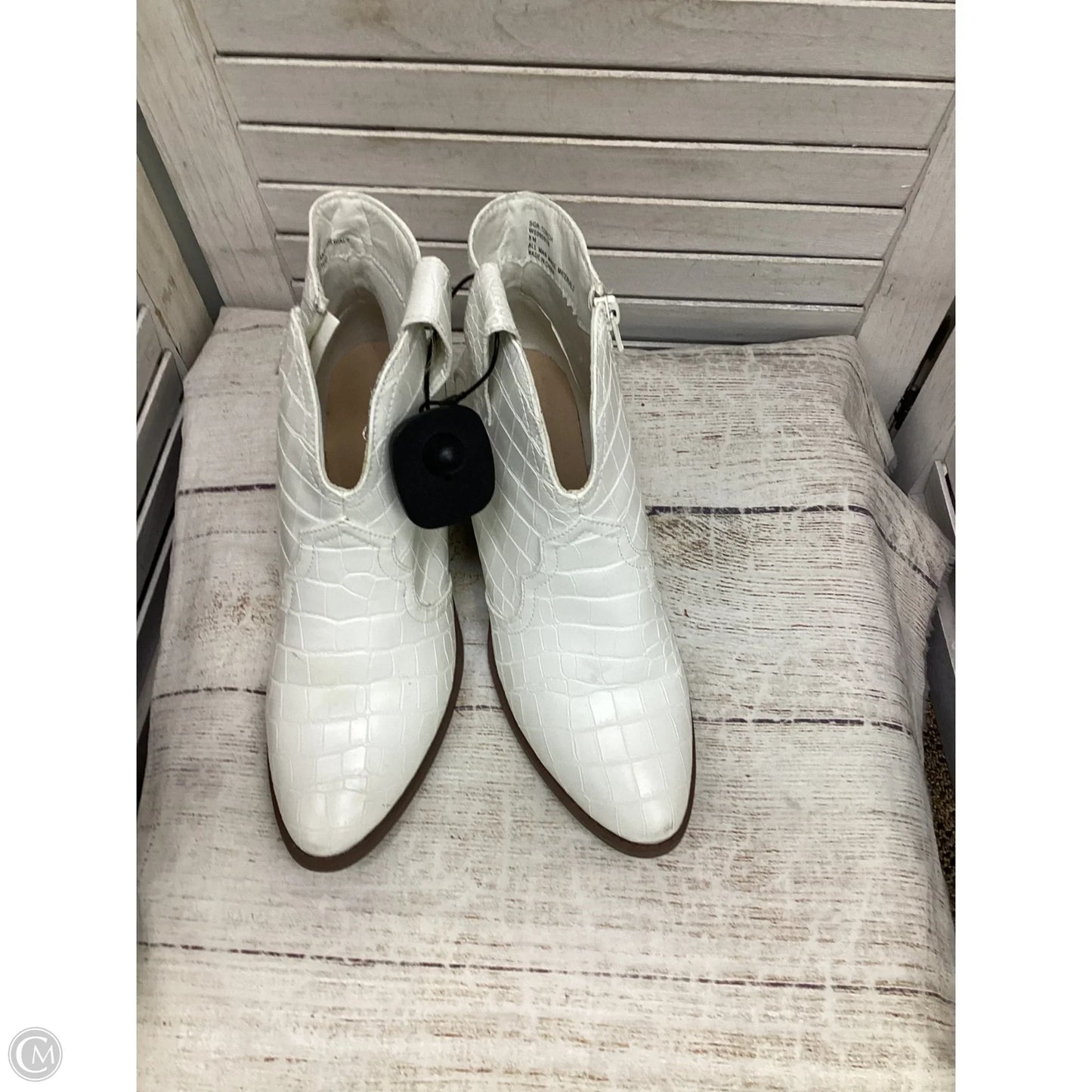 Boots Ankle Heels By Sugar In White, Size: 8