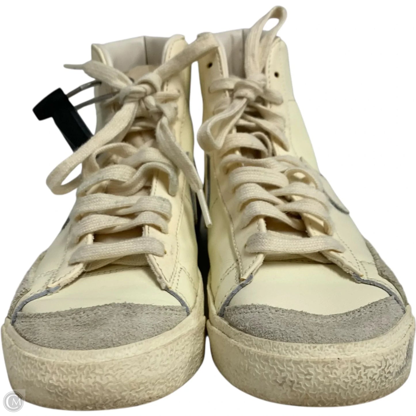 Shoes Sneakers By Nike In Cream, Size: 7