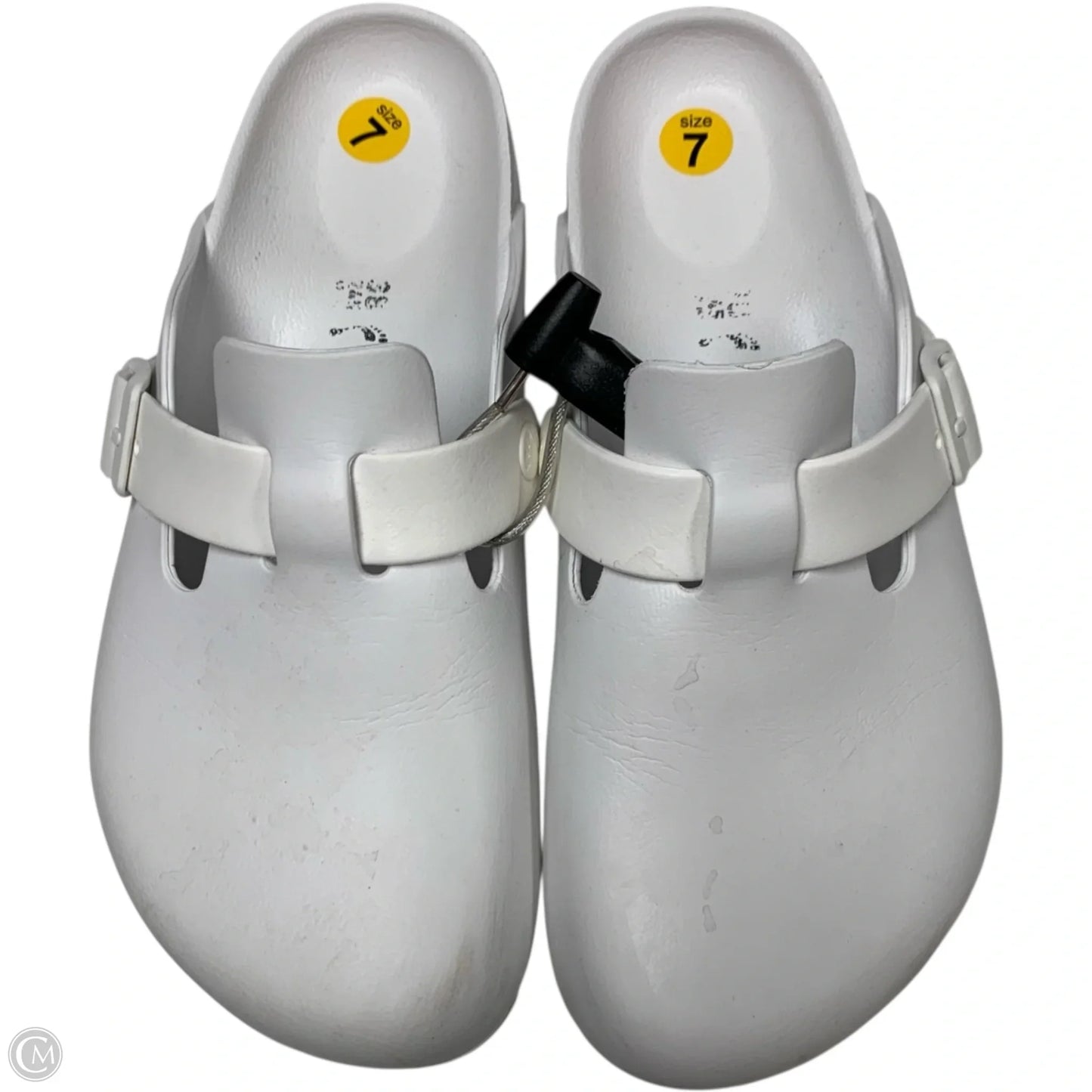 Shoes Flats By Birkenstock In White, Size: 7