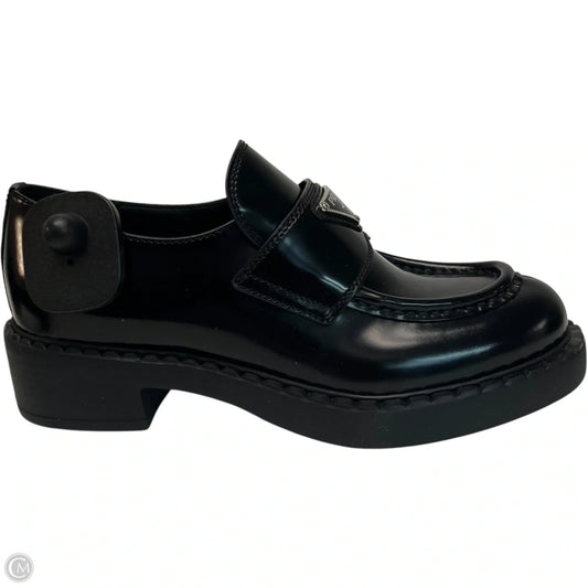 Shoes Luxury Designer By Prada In Black, Size: 6
