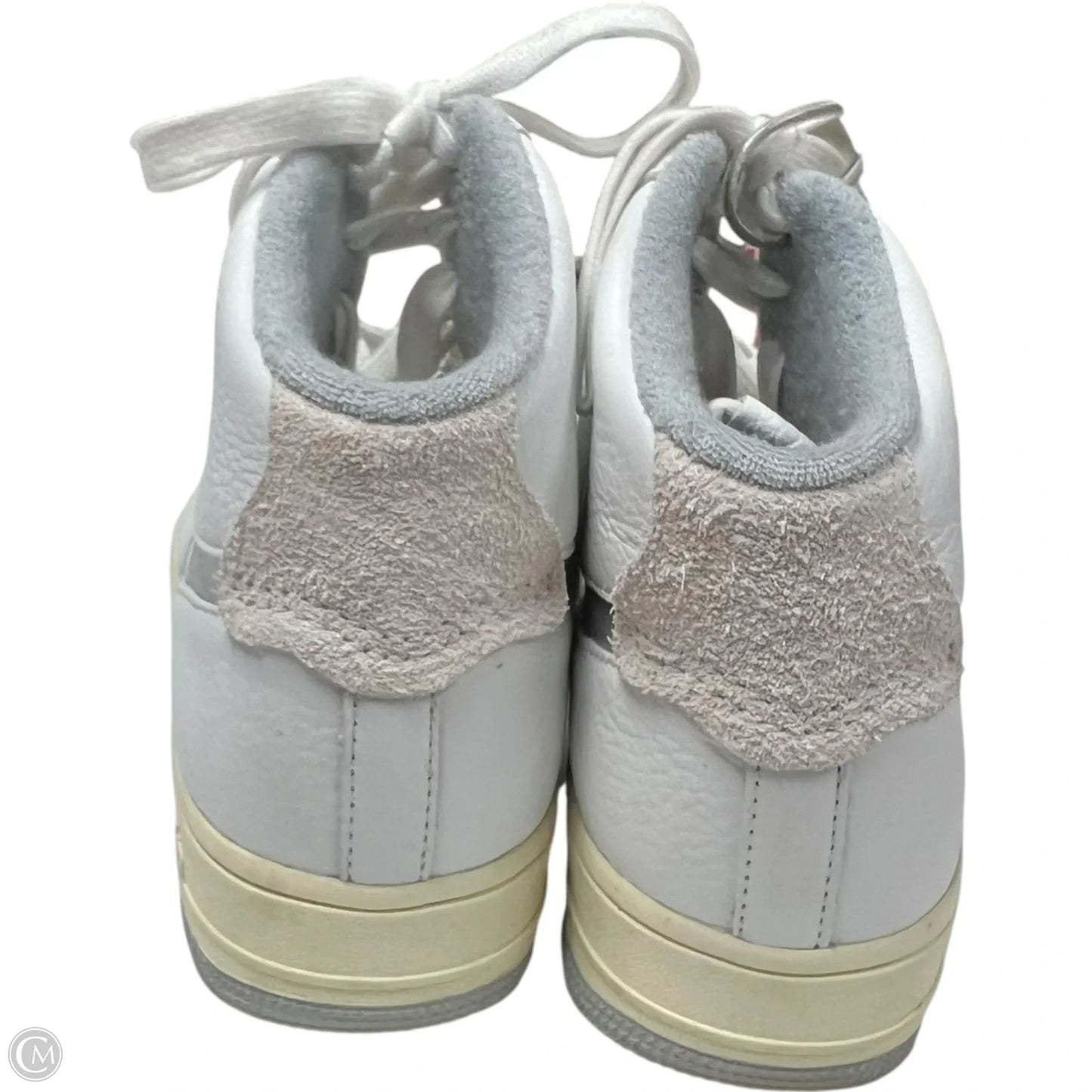 Shoes Sneakers By Nike In White, Size: 7