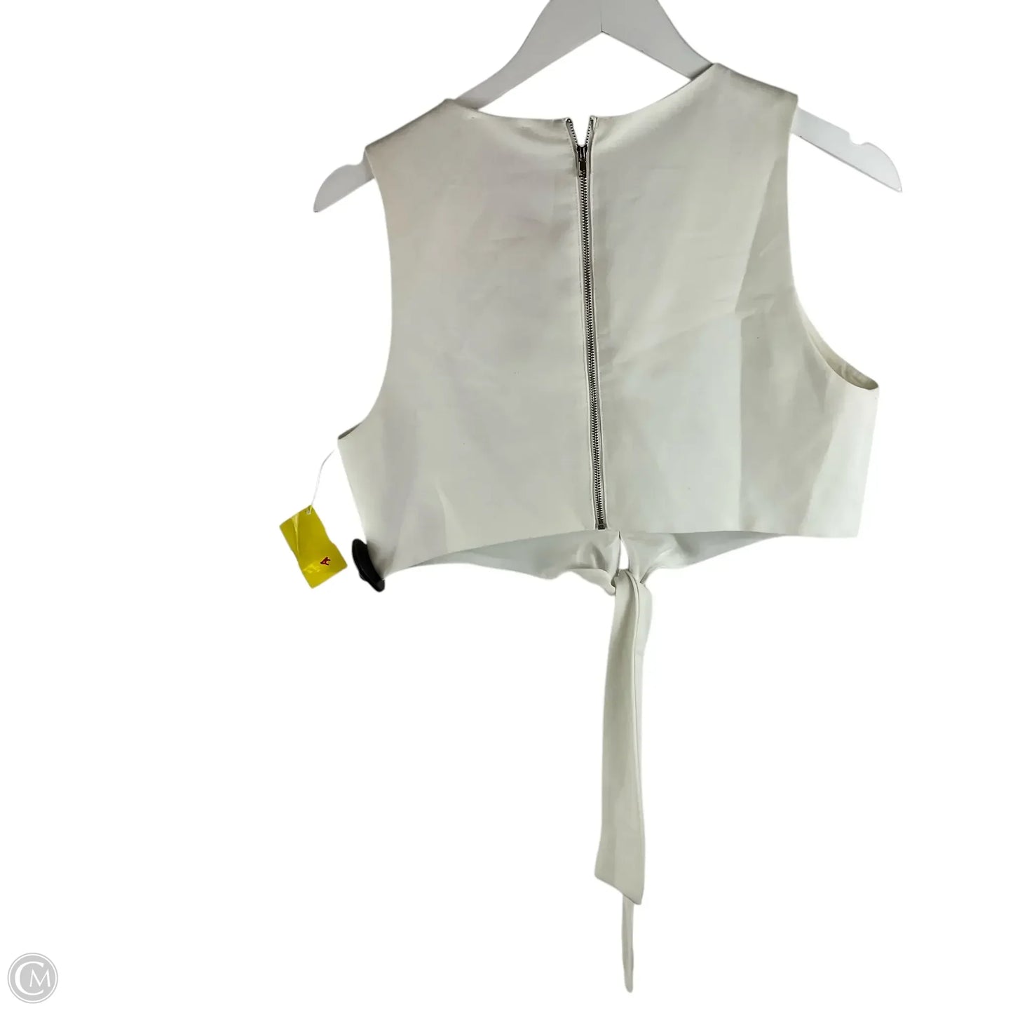 Top Sleeveless Basic By Clothes Mentor In White, Size: M