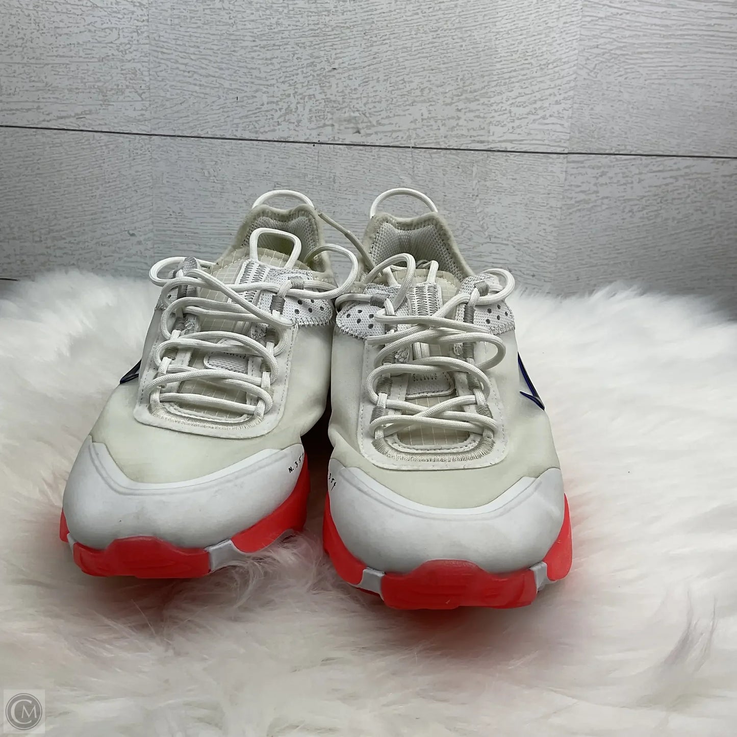 Shoes Athletic By Nike In White, Size: 8