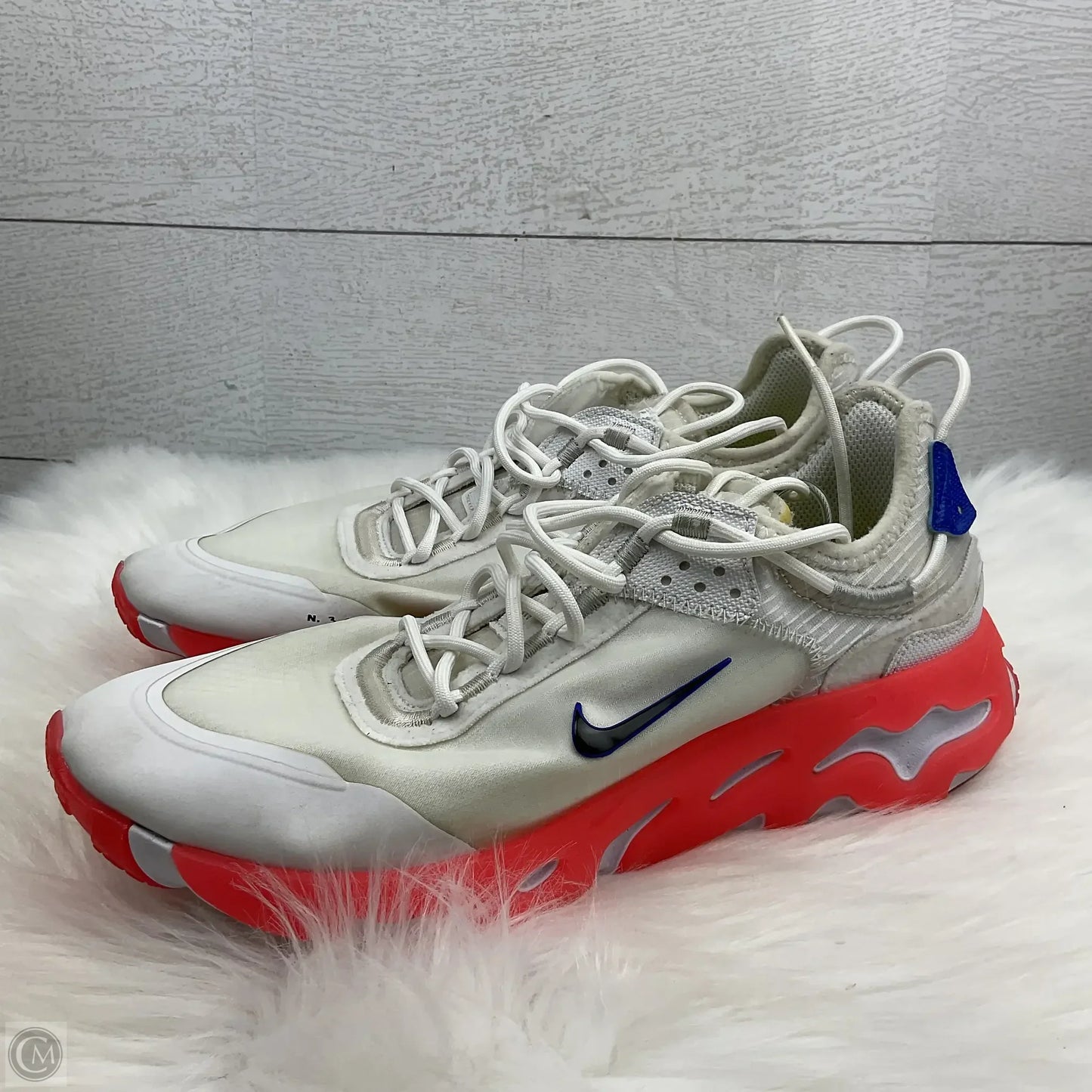 Shoes Athletic By Nike In White, Size: 8