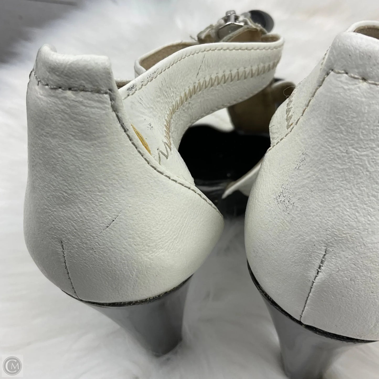 Shoes Designer By Michael Kors In White, Size: 7.5