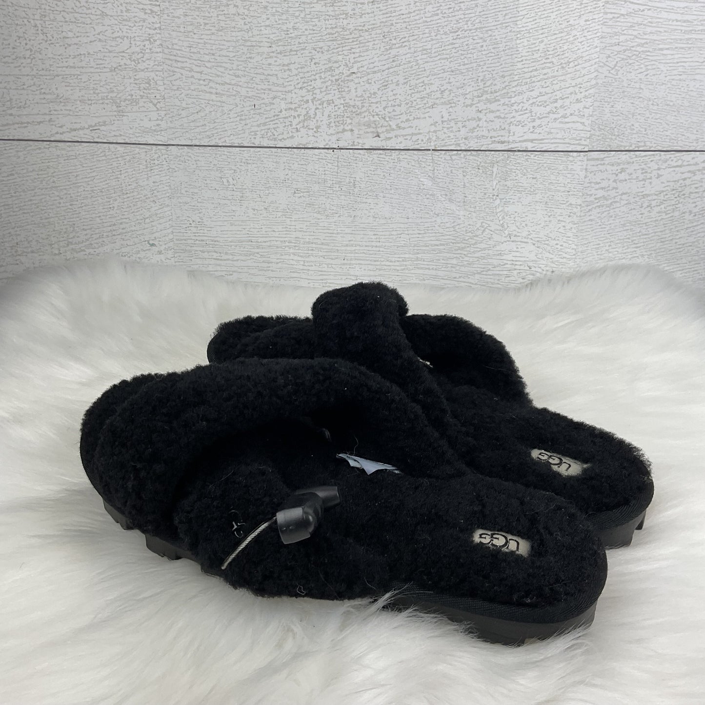 Slippers Designer By Ugg