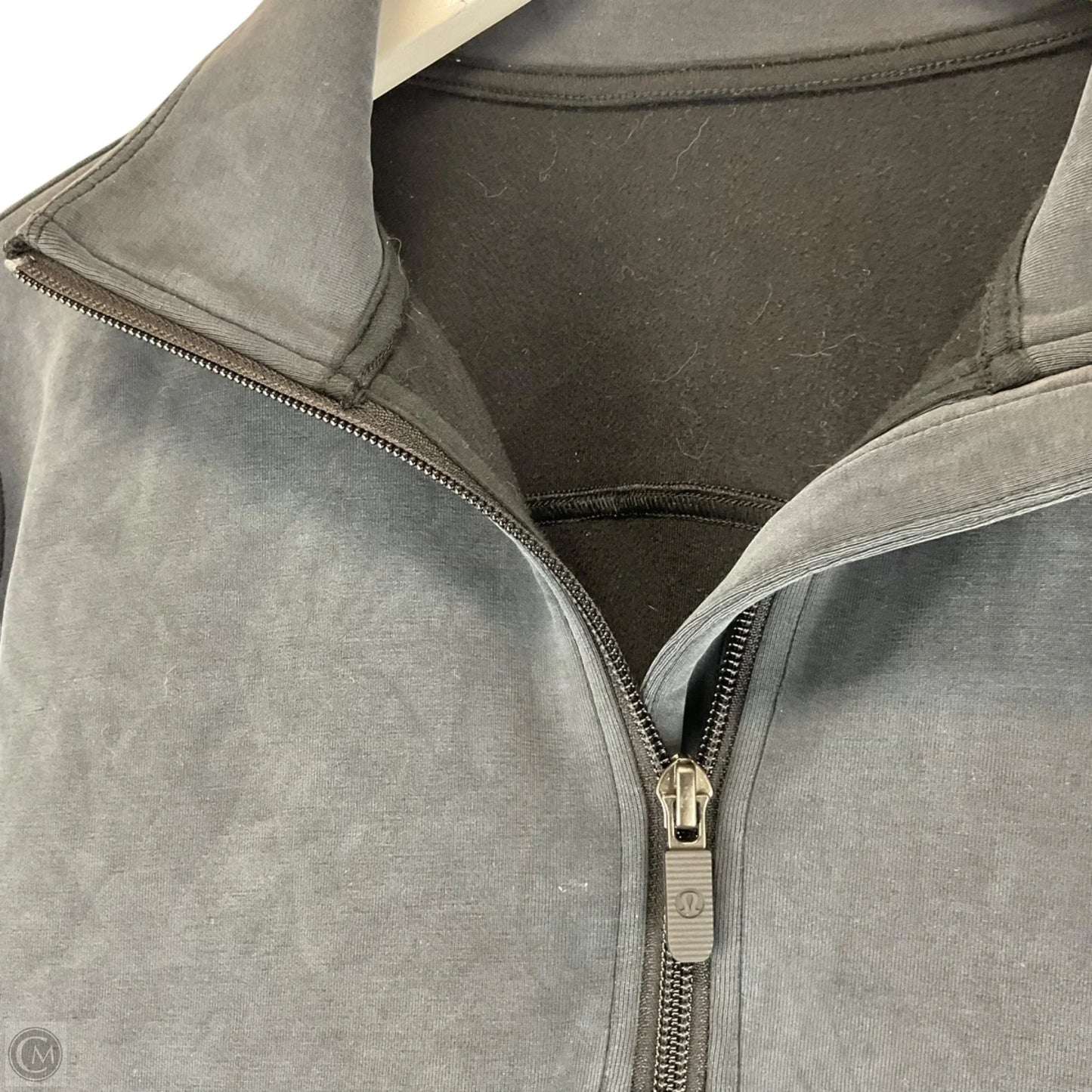 Athletic Top Long Sleeve Collar By Lululemon In Grey, Size: S