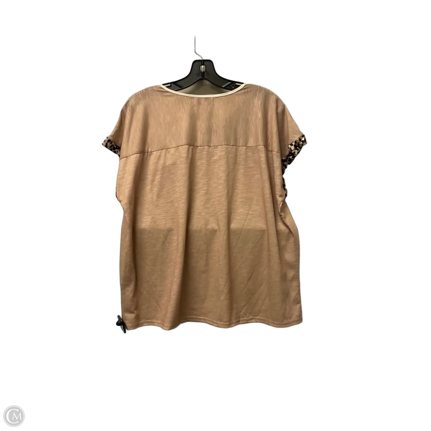 Top Short Sleeve By Clothes Mentor In Tan, Size: Xl