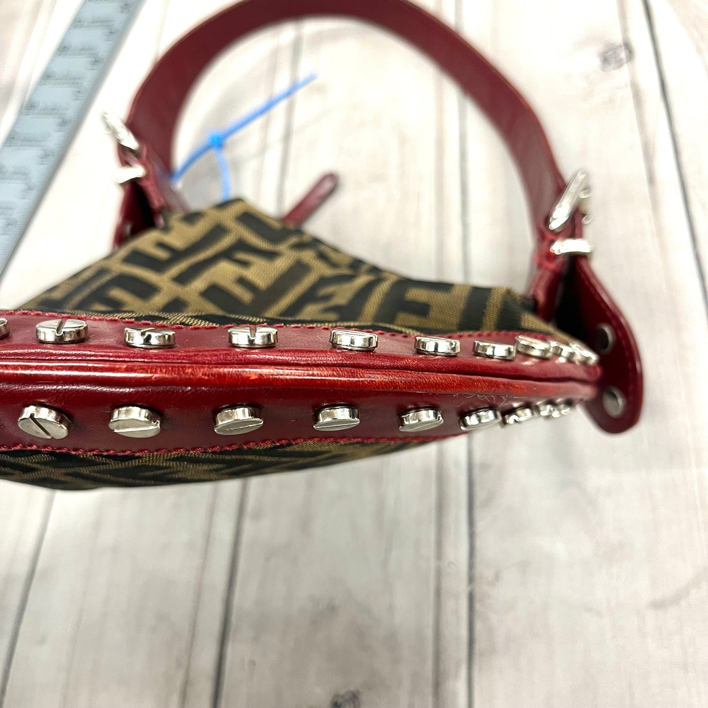 Handbag Luxury Designer By Fendi, Size: Medium