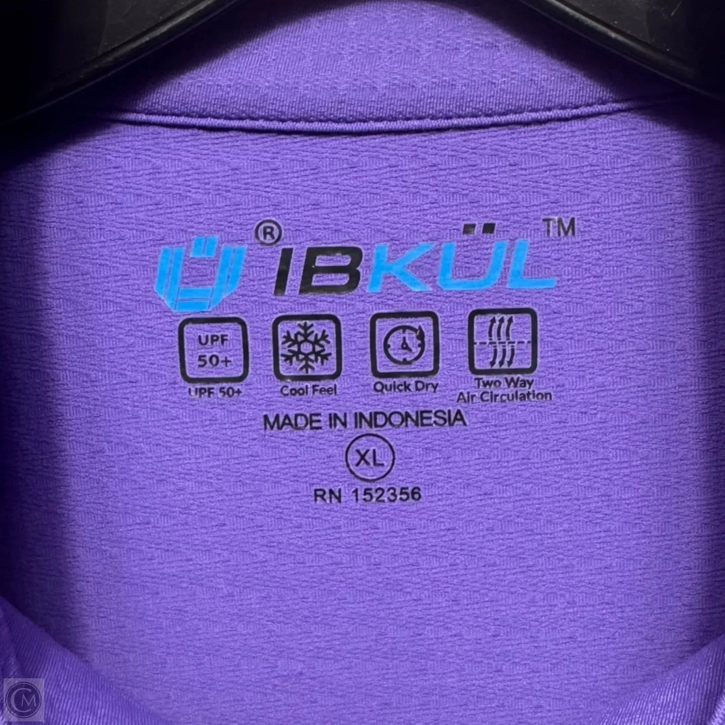 Athletic Top Long Sleeve Collar By Ibkul In Purple, Size: Xl